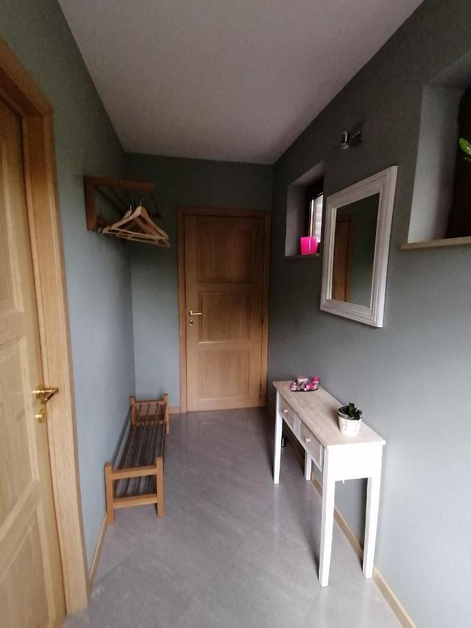L'Atelier D'Arthur - Gite Chaleureux Avec Jacuzzi. Tenneville Exterior foto