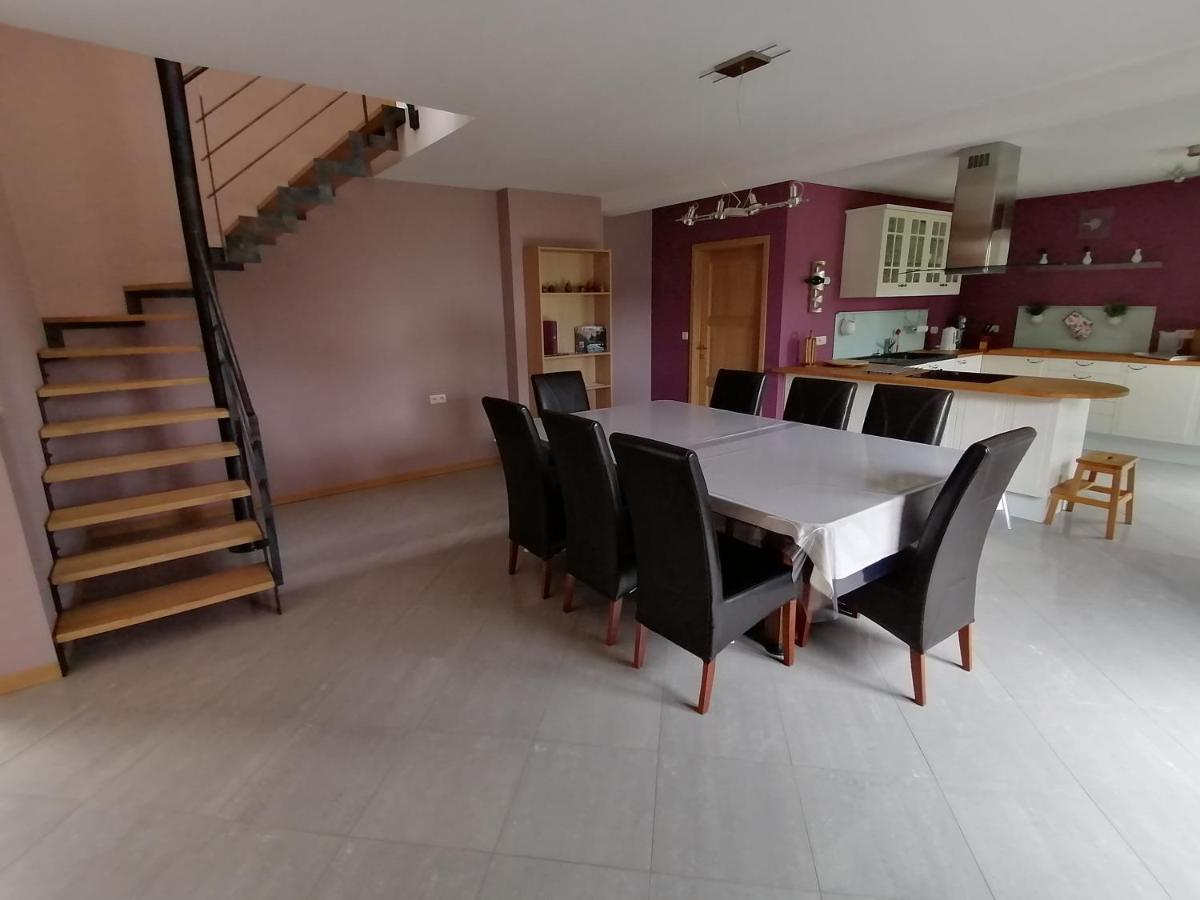 L'Atelier D'Arthur - Gite Chaleureux Avec Jacuzzi. Tenneville Exterior foto