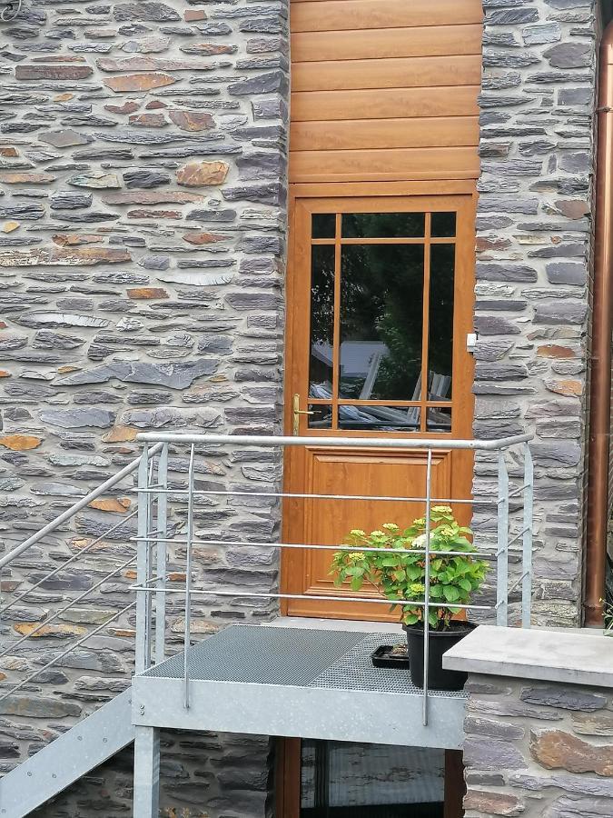 L'Atelier D'Arthur - Gite Chaleureux Avec Jacuzzi. Tenneville Exterior foto